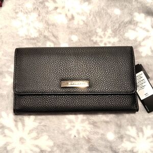 Tahari long wallet, NWT, Vegan Pebbled Leather, 8" x 4.5"